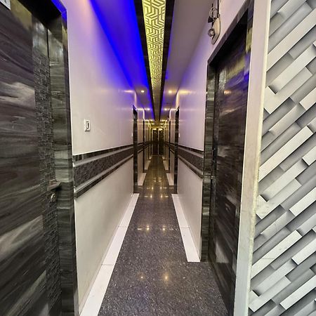 M E R I T O N Hotel T-2 Mumbai Exterior foto